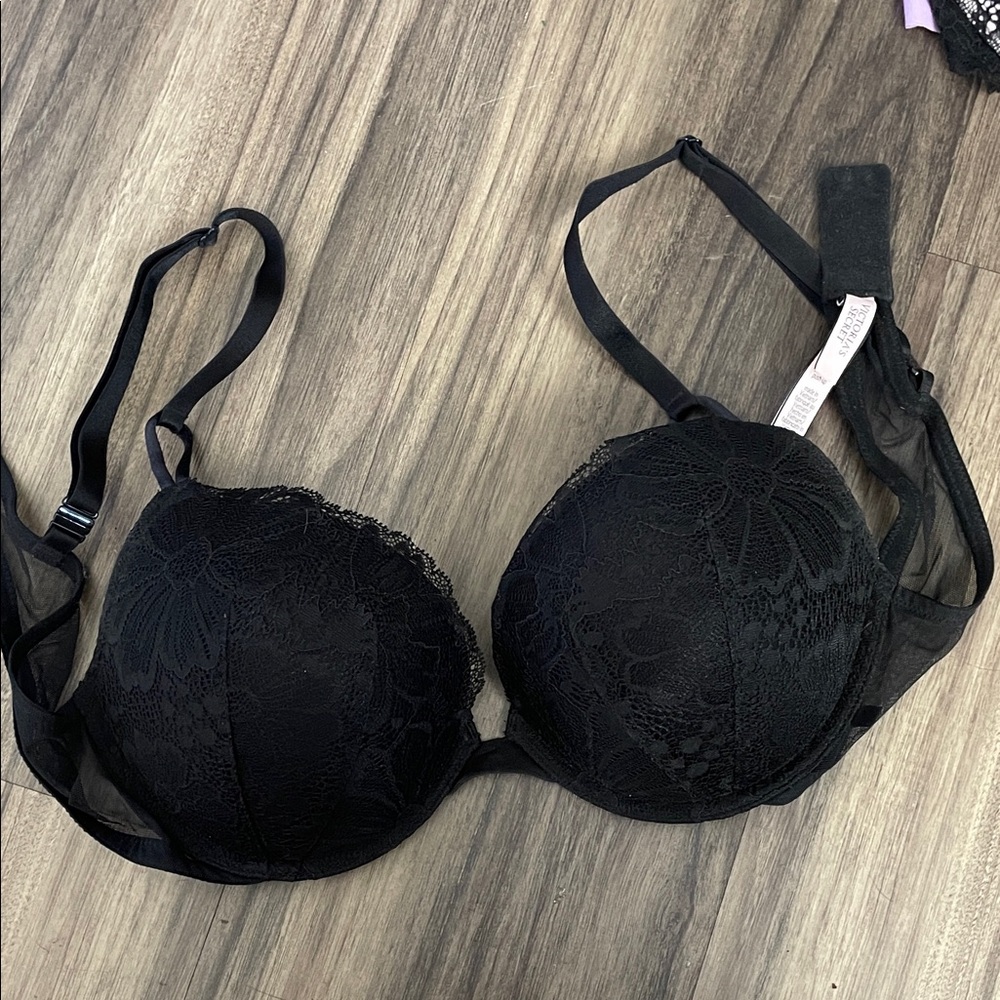Victoria's Secret Black Floral Lace Bra